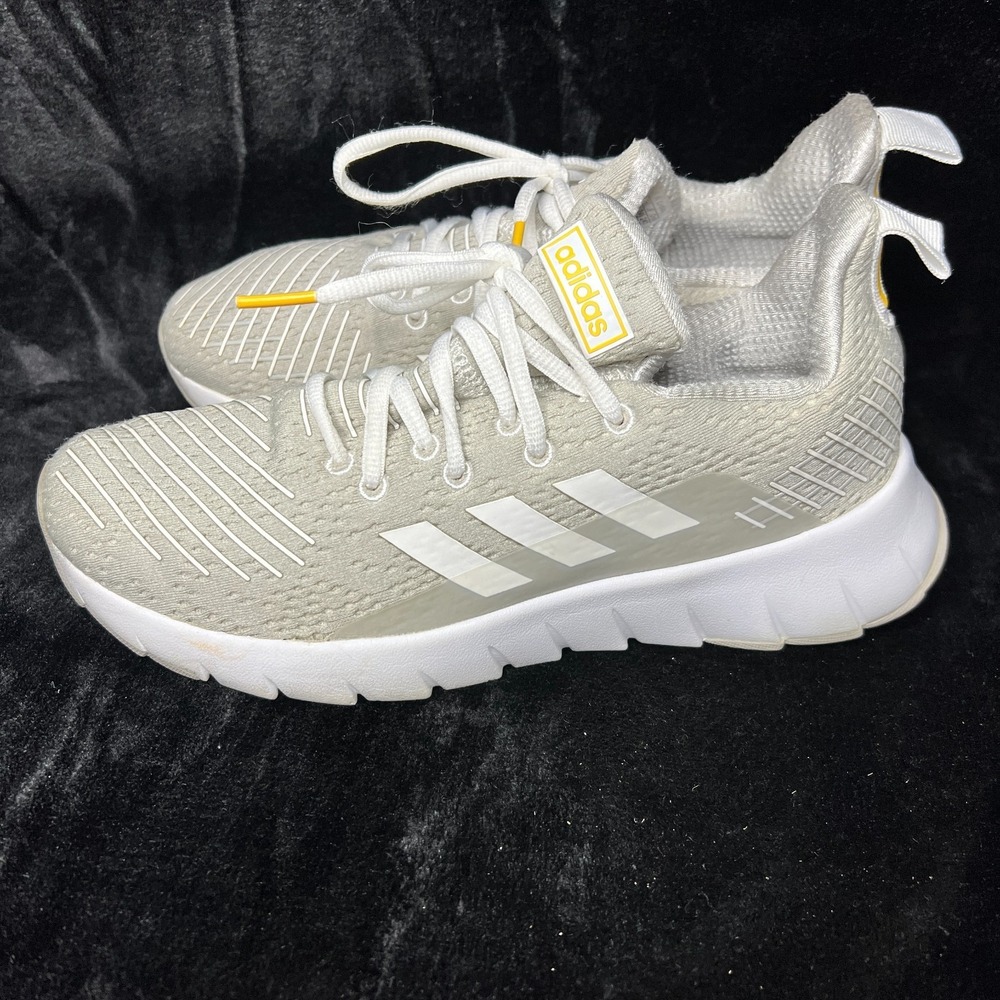 Adidas Asweego F37022 Womens 7.5 Running Shoes Gray White Athletic Sneaker